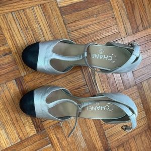 Chanel - silver and black cap toe platform nubuck heels